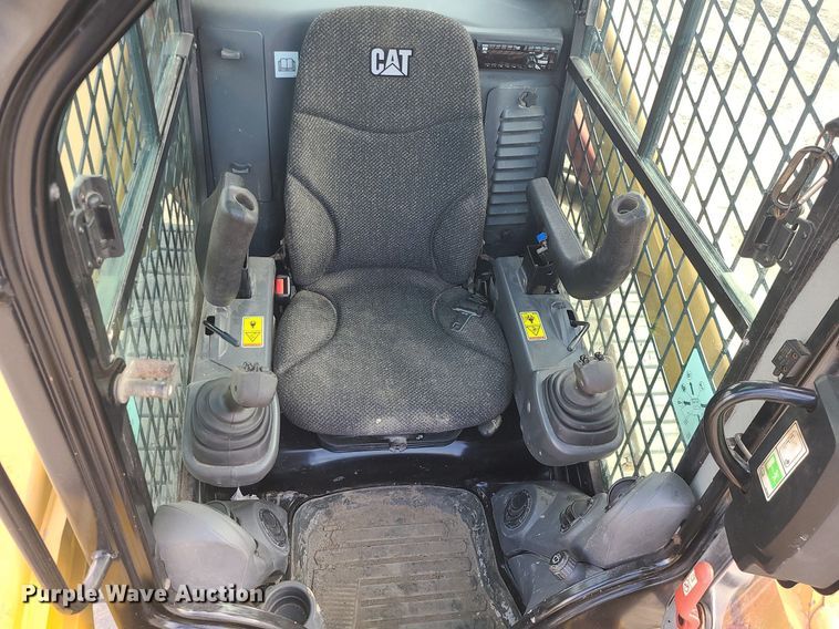 image for item MX9615 2016 Caterpillar 259D  tracked skid steer loader