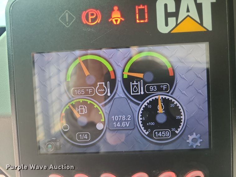 image for item MX9615 2016 Caterpillar 259D  tracked skid steer loader