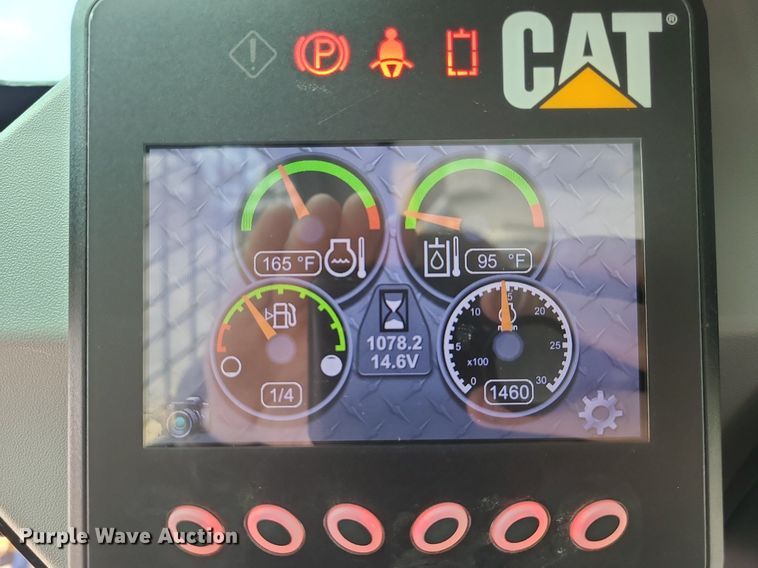 image for item MX9615 2016 Caterpillar 259D  tracked skid steer loader