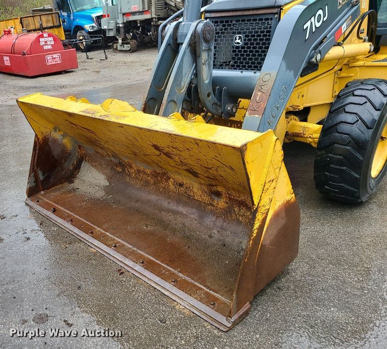 image for item MX9619 2010 John Deere 710J  backhoe