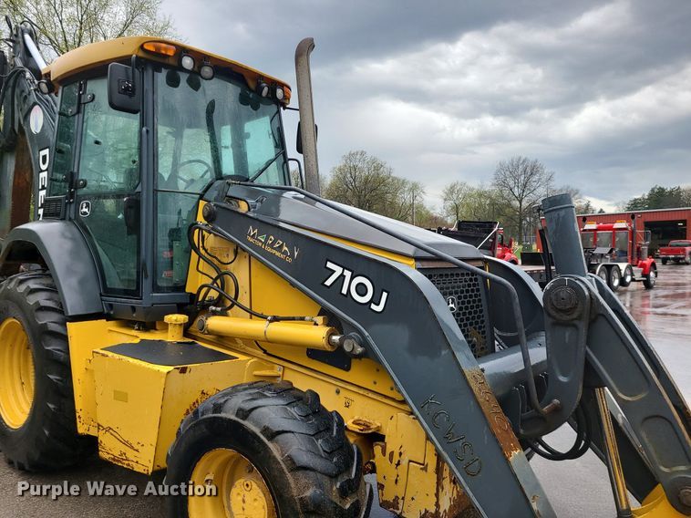 image for item MX9619 2010 John Deere 710J  backhoe