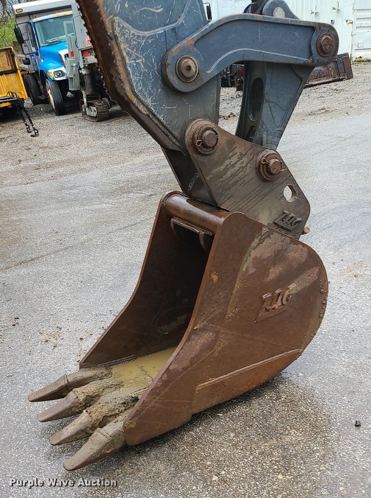 image for item MX9619 2010 John Deere 710J  backhoe