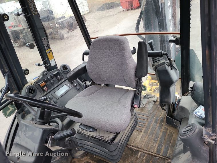 image for item MX9619 2010 John Deere 710J  backhoe