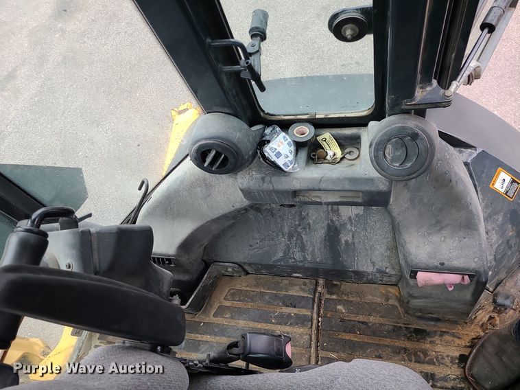 image for item MX9619 2010 John Deere 710J  backhoe