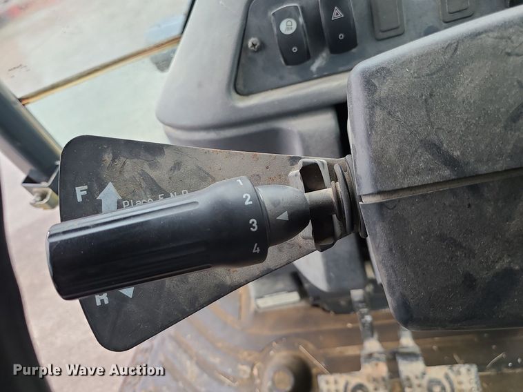 image for item MX9619 2010 John Deere 710J  backhoe