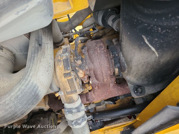 image for item MX9619 2010 John Deere 710J  backhoe