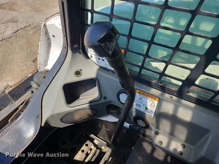 image for item MX9622 2016 Bobcat S650  skid steer loader