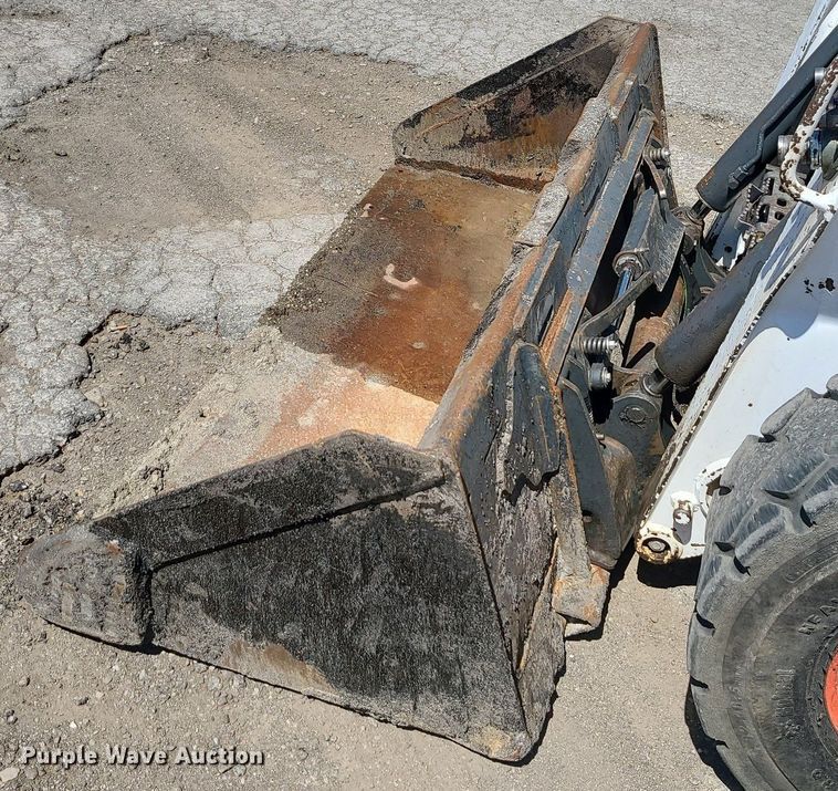 image for item MX9622 2016 Bobcat S650  skid steer loader