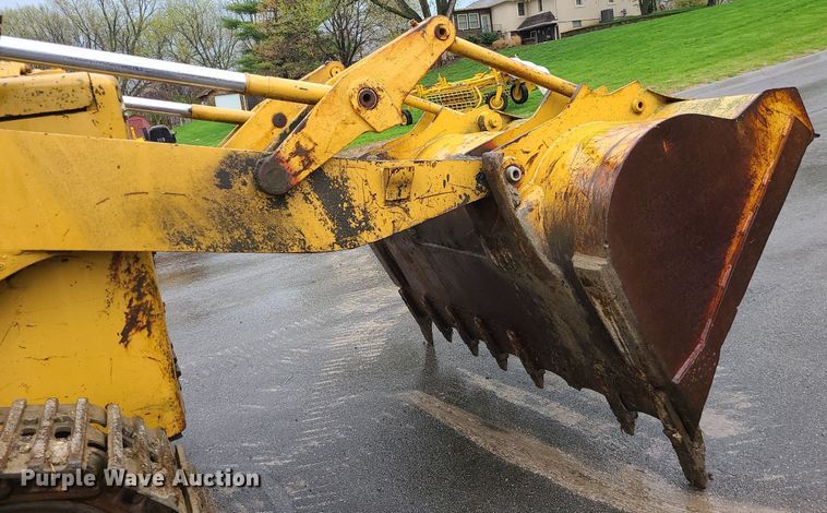 image for item MX9631 1970 Caterpillar 977K  track loader