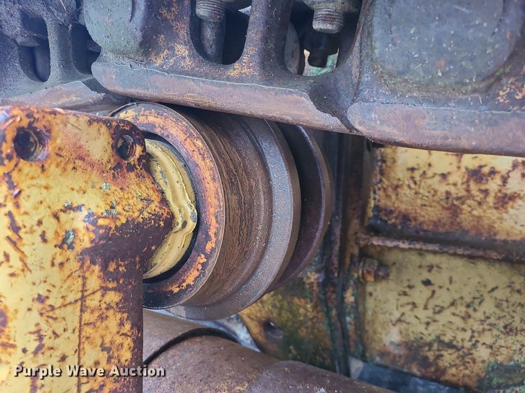 image for item MX9631 1970 Caterpillar 977K  track loader