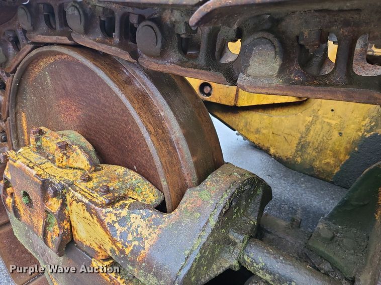 image for item MX9631 1970 Caterpillar 977K  track loader