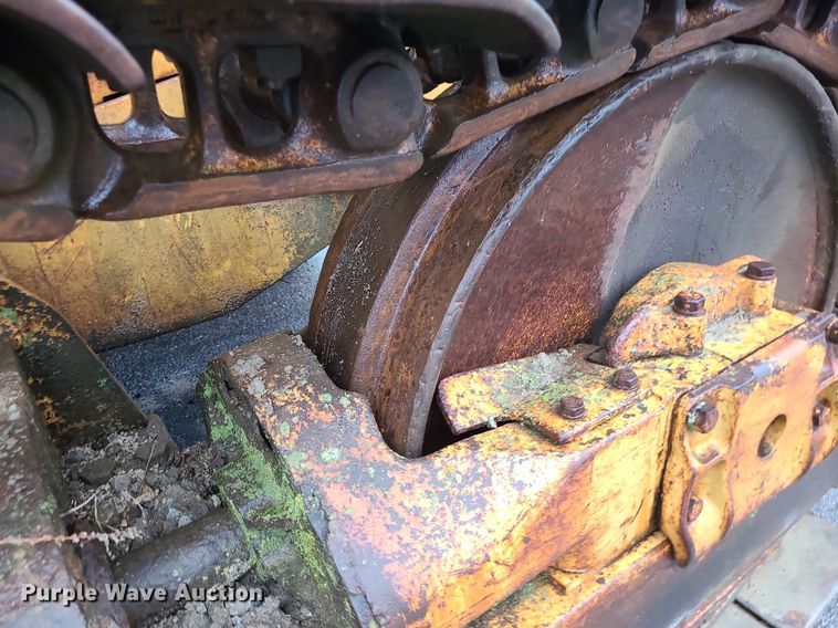 image for item MX9631 1970 Caterpillar 977K  track loader