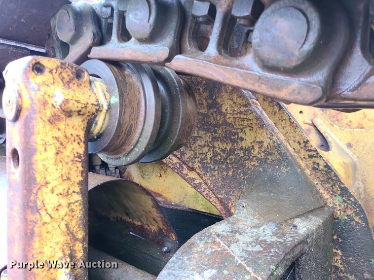 image for item MX9631 1970 Caterpillar 977K  track loader
