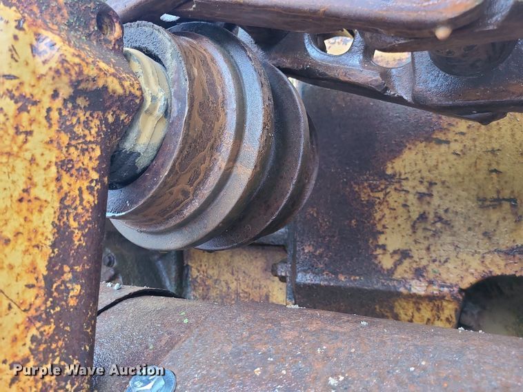 image for item MX9631 1970 Caterpillar 977K  track loader