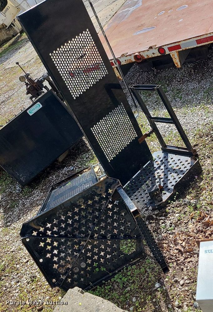 image for item MX9632 National Crane 600E2  load block