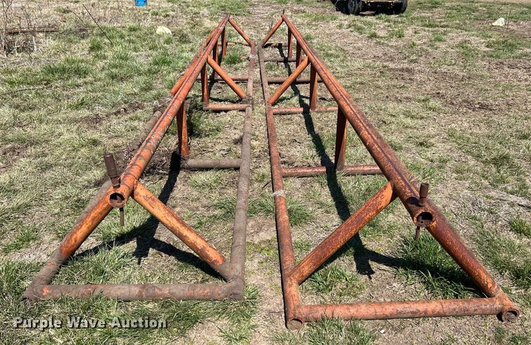 image for item MY9607 (2) pipe racks