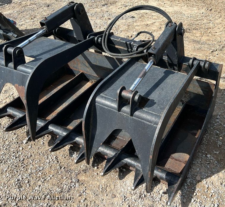 image for item MY9614 Skid steer grapple bucket