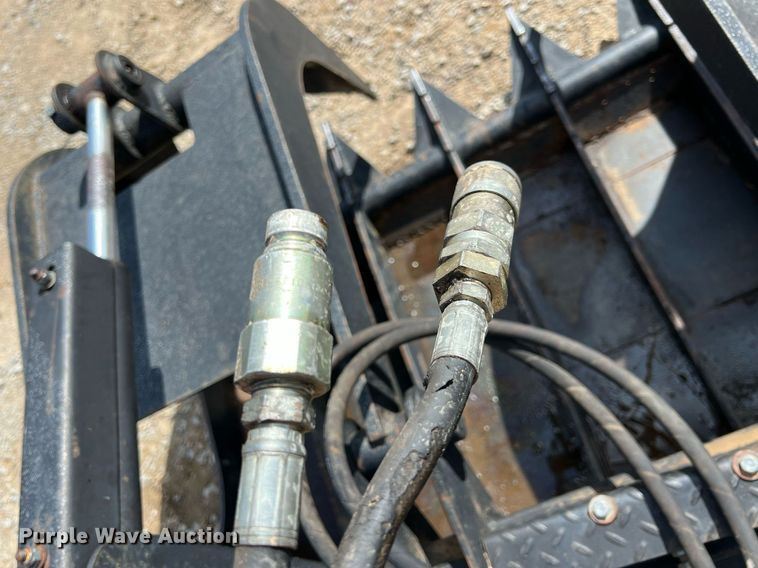 image for item MY9614 Skid steer grapple bucket