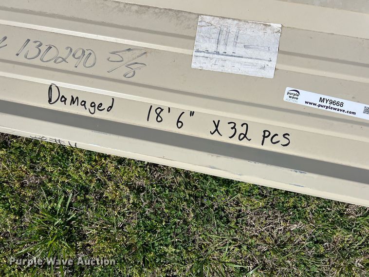 image for item MY9668 Approximately 166 pieces of steel siding/roofing