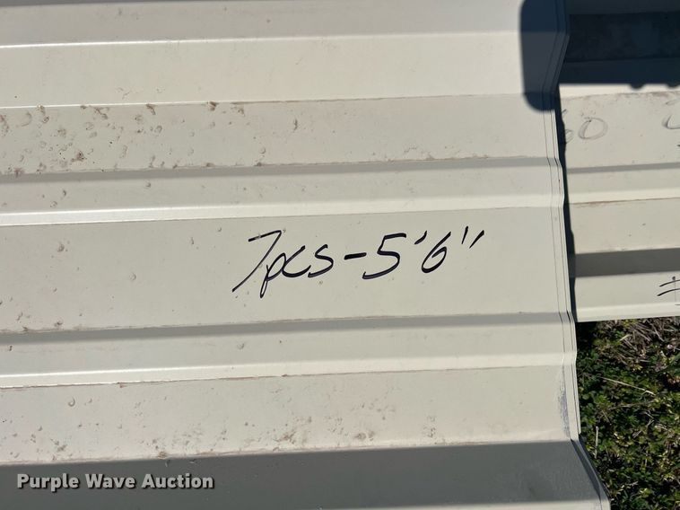 image for item MY9668 Approximately 166 pieces of steel siding/roofing