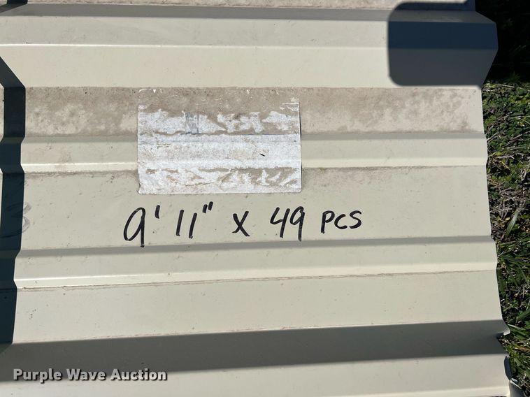 image for item MY9668 Approximately 166 pieces of steel siding/roofing