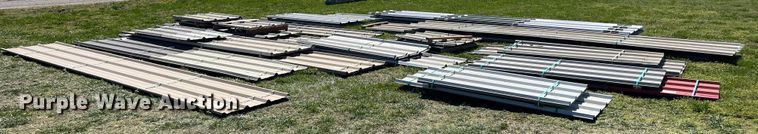 image for item MY9669 Approximately 408 pieces of steel siding/roofing