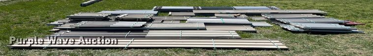 image for item MY9669 Approximately 408 pieces of steel siding/roofing