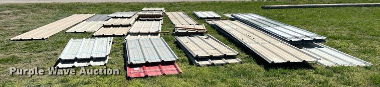 image for item MY9669 Approximately 408 pieces of steel siding/roofing