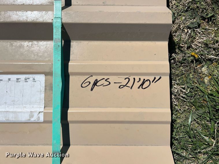 image for item MY9669 Approximately 408 pieces of steel siding/roofing