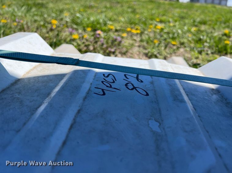 image for item MY9669 Approximately 408 pieces of steel siding/roofing