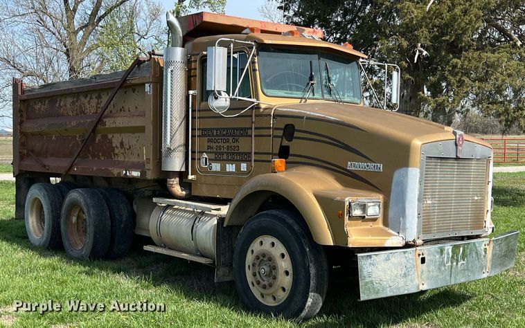 image for item MY9679 1988 Kenworth T800  dump truck