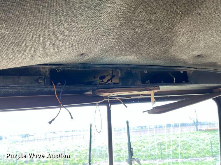 image for item MY9679 1988 Kenworth T800  dump truck