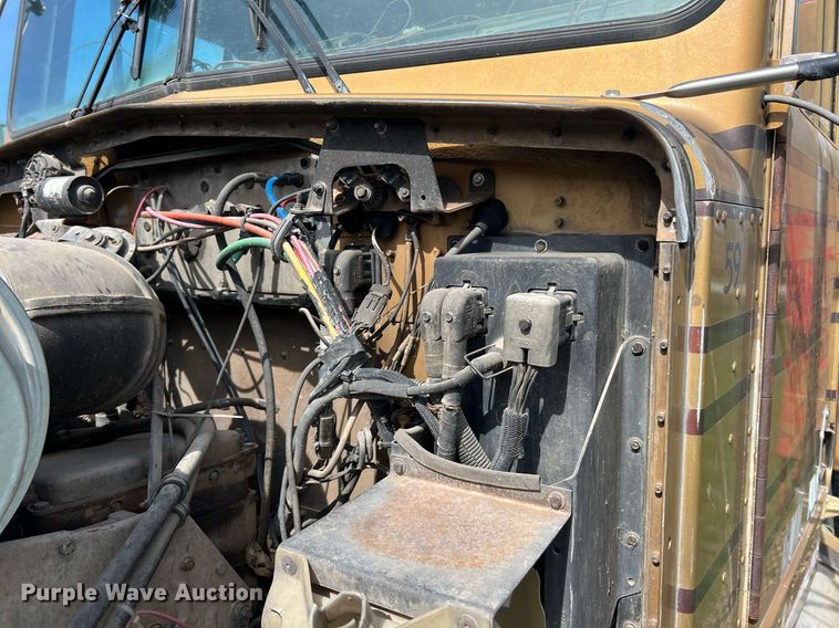 image for item MY9679 1988 Kenworth T800  dump truck