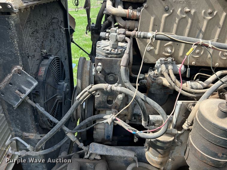 image for item MY9679 1988 Kenworth T800  dump truck