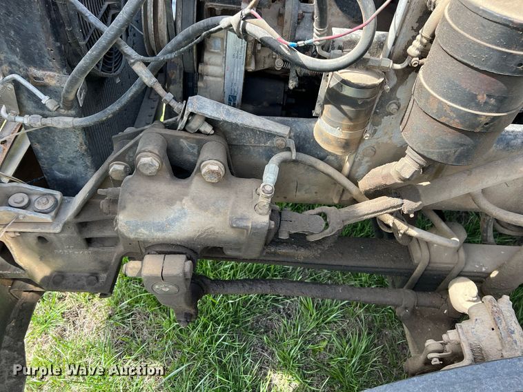 image for item MY9679 1988 Kenworth T800  dump truck