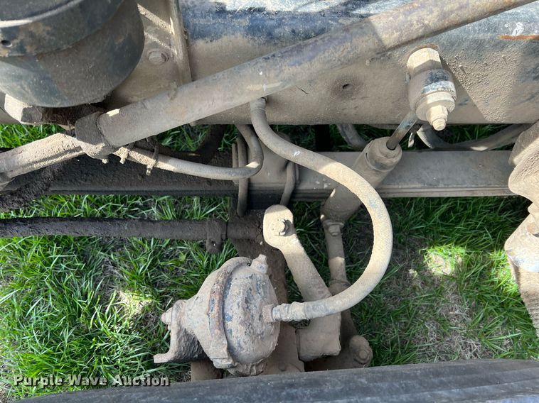 image for item MY9679 1988 Kenworth T800  dump truck