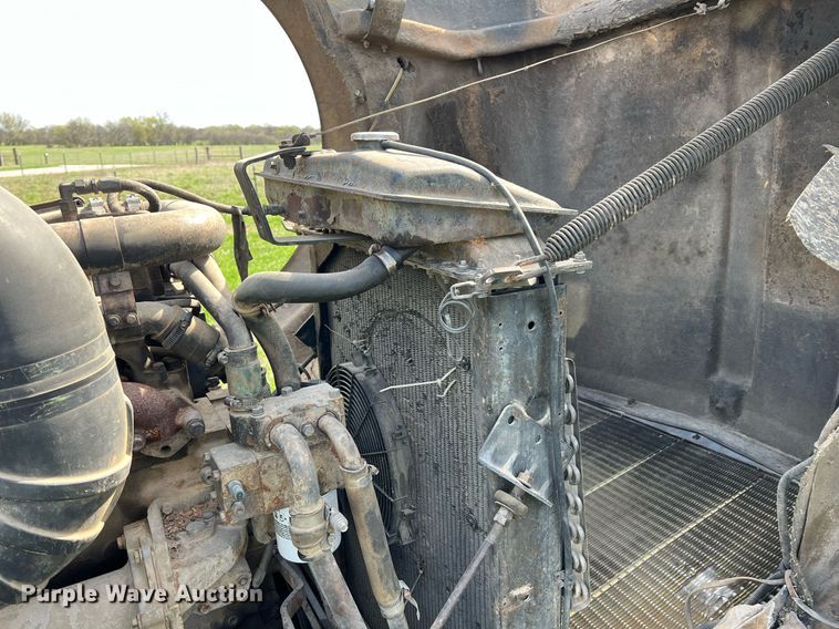 image for item MY9679 1988 Kenworth T800  dump truck