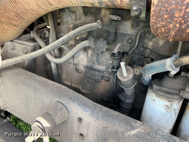 image for item MY9679 1988 Kenworth T800  dump truck