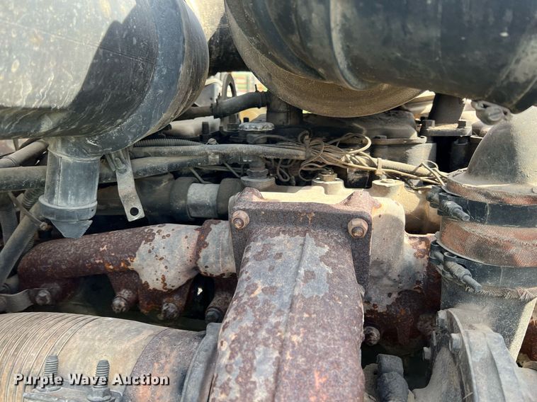 image for item MY9679 1988 Kenworth T800  dump truck