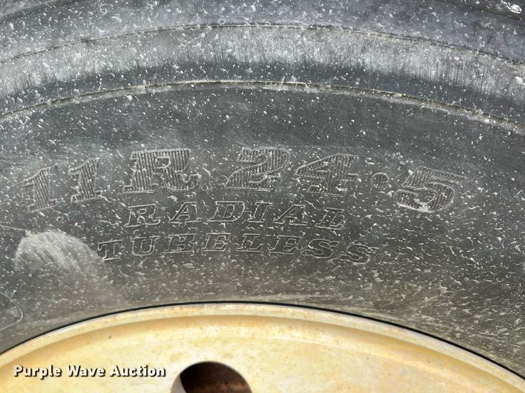 image for item MY9679 1988 Kenworth T800  dump truck