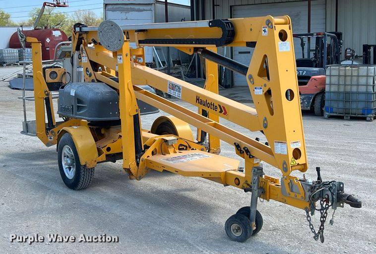 image for item MY9716 2017 Haulotte 4527A  boom lift