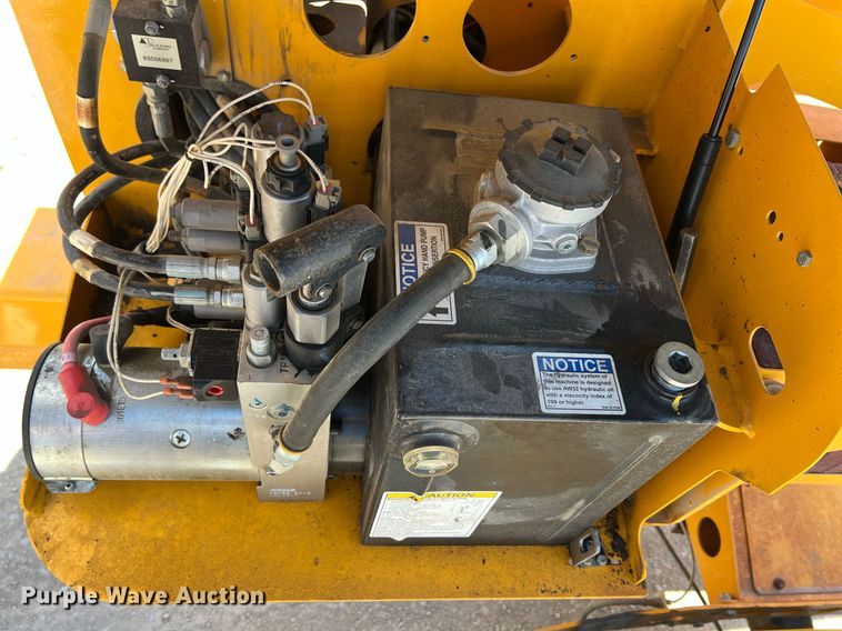 image for item MY9716 2017 Haulotte 4527A  boom lift