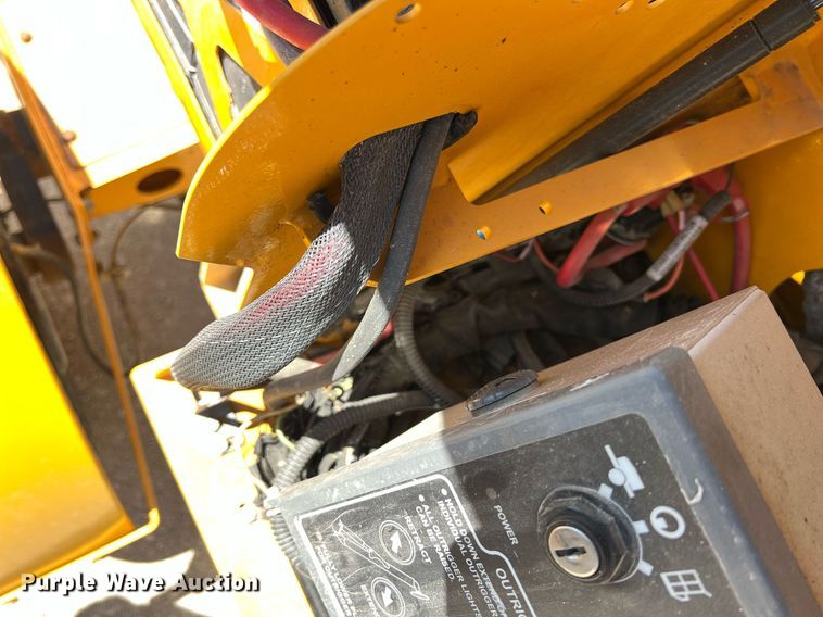 image for item MY9716 2017 Haulotte 4527A  boom lift