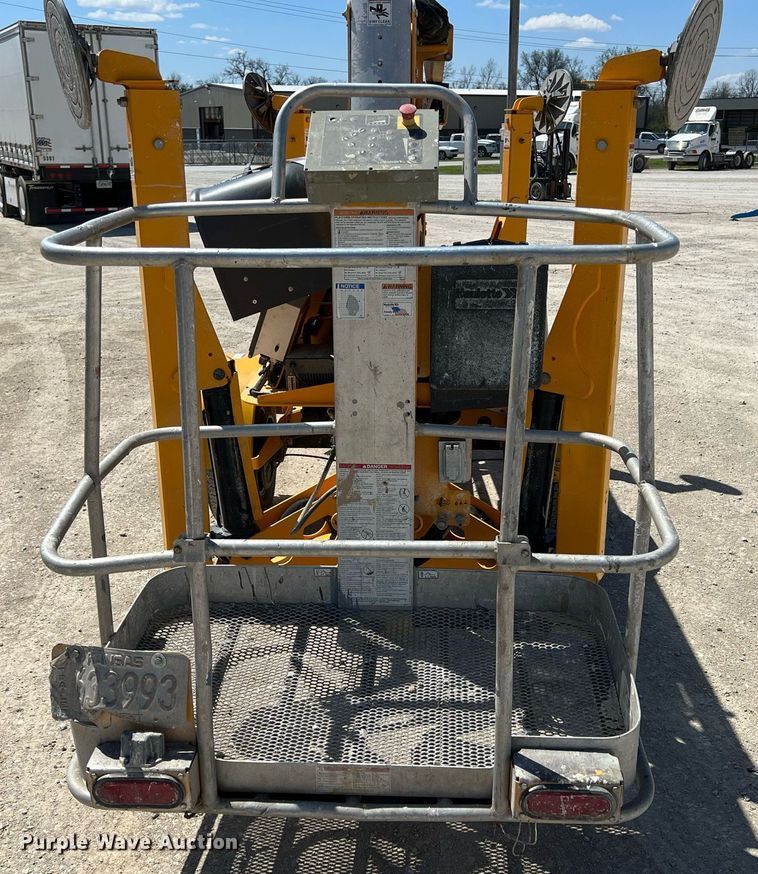 image for item MY9716 2017 Haulotte 4527A  boom lift