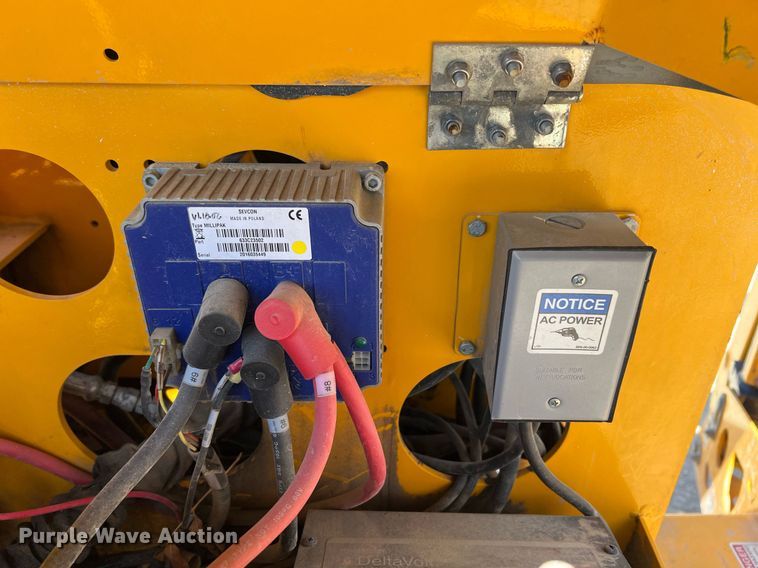 image for item MY9716 2017 Haulotte 4527A  boom lift