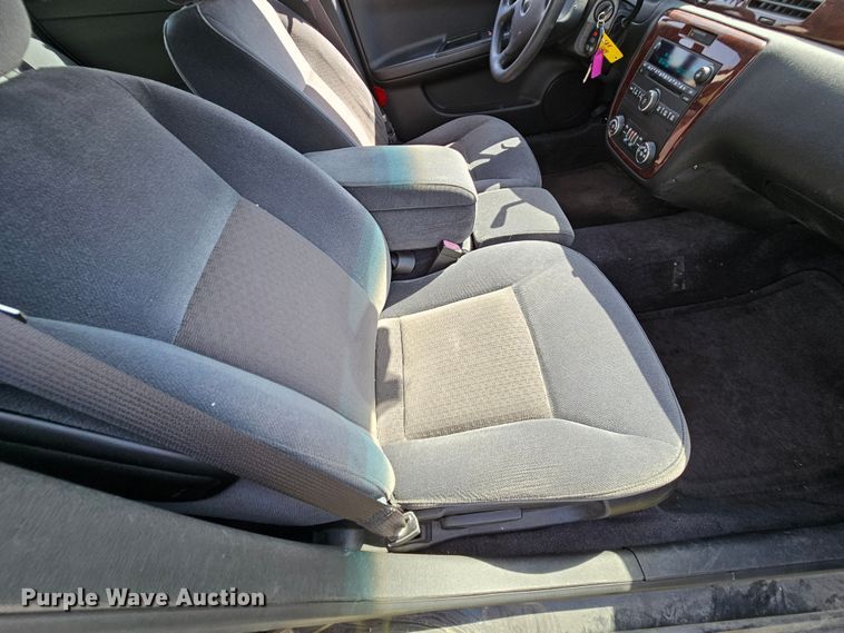 image for item DK1752 2009 Chevrolet Impala LS