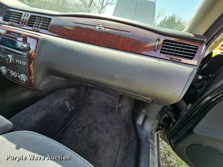 image for item DK1752 2009 Chevrolet Impala LS