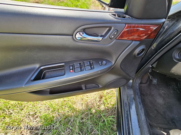 image for item DK1752 2009 Chevrolet Impala LS