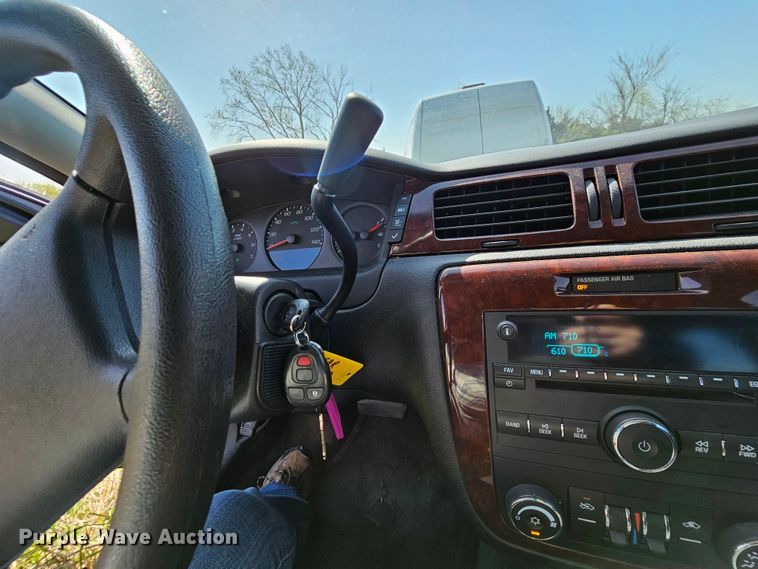 image for item DK1752 2009 Chevrolet Impala LS