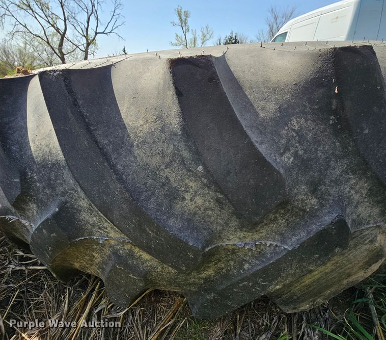 image for item DK1753 (5) tires and wheels